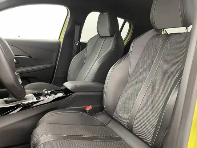 Peugeot 208 puretech 100 s&amp;s bvm6 — photo 14