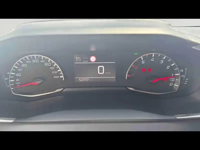 Peugeot 208 1.2 puretech 75ch s&amp;s active pack — photo 13