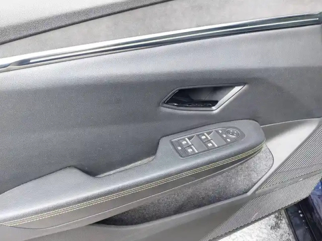 Renault Megane e-tech ev60 220 ch optimum charge — photo 11
