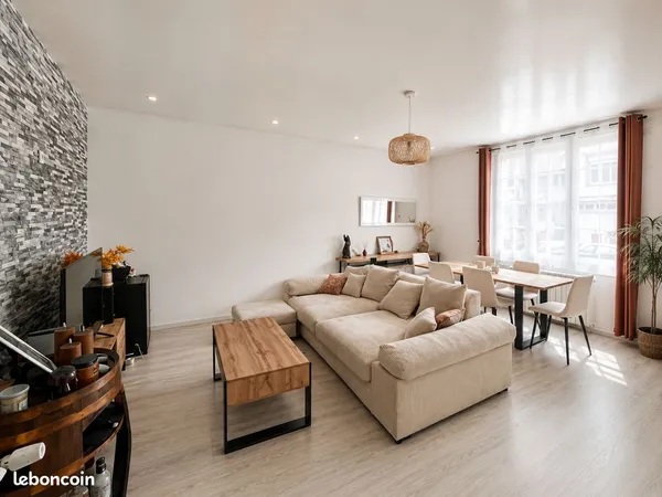 Maison 4 pièces entièrement rénovée La Baumière Val de Moine