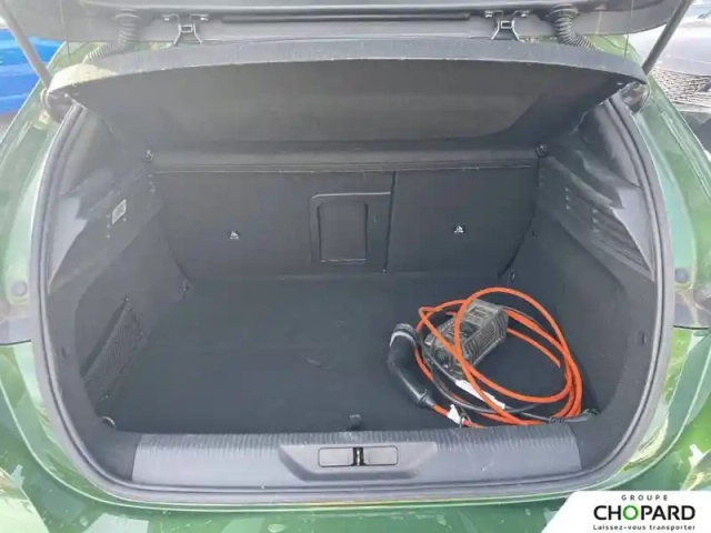 Peugeot 308 phev 180 e-eat8 — photo 5