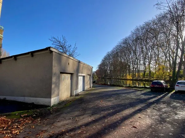 Parking 16 m²