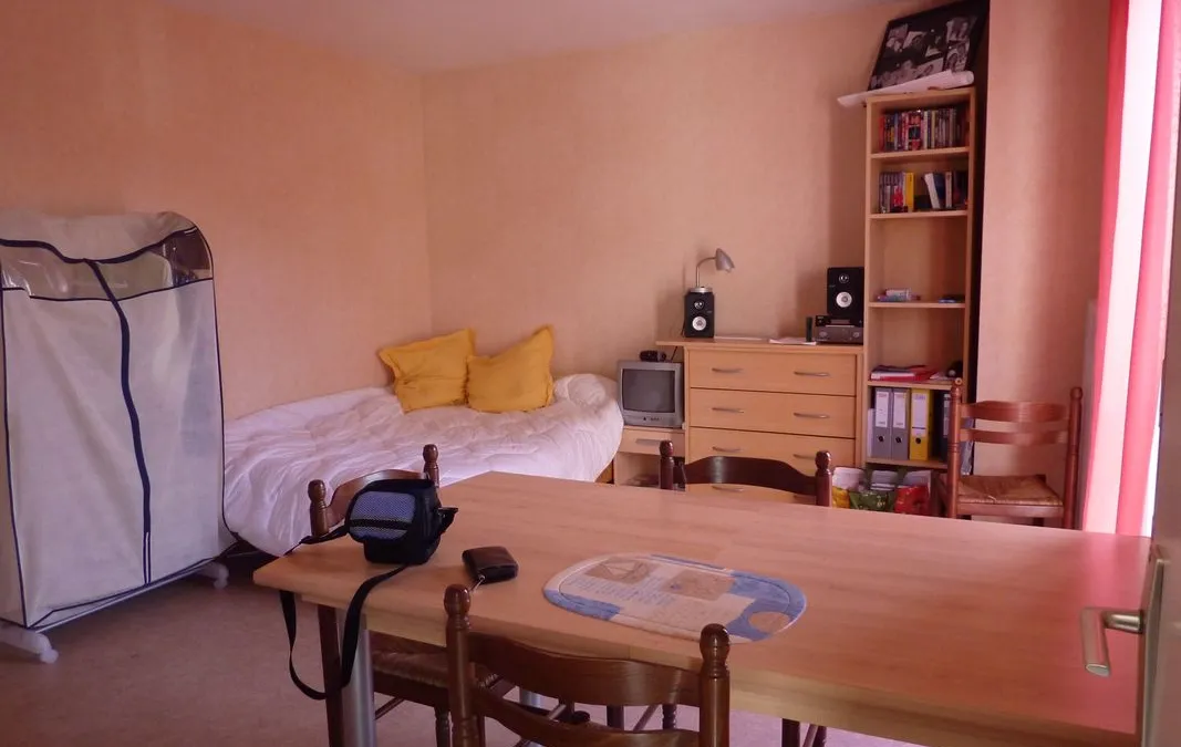 Photo 1
