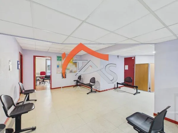 Entrepôt 994 m²