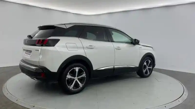 Peugeot 3008 1.2 puretech 130ch s&amp;s bvm6 gt line — photo 2