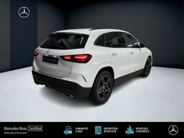 Mercedes Gla 180 d amg line — photo 25