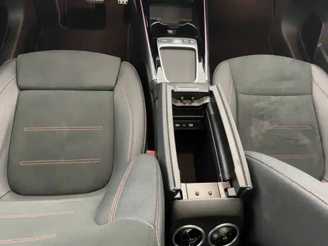 Mercedes Gla 250 e hybrid eq 8g-dct — photo 32