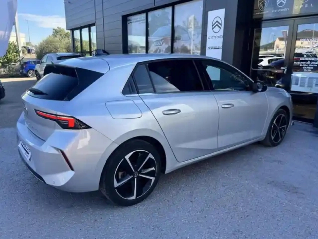 Opel Astra vi 1.2 turbo 130ch elegance business — photo 3