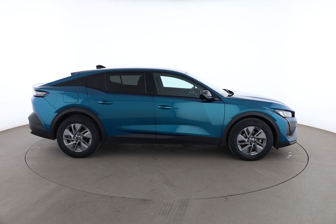 Peugeot 408 1.2 Hybrid Allure e-DCS6 — photo 6
