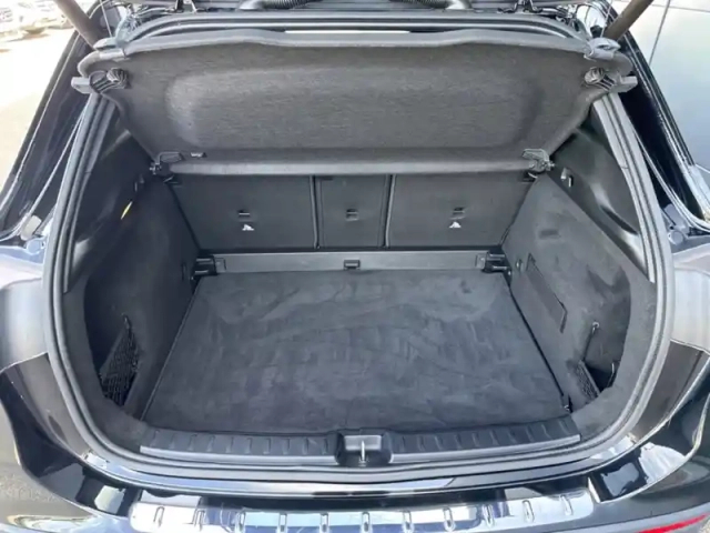 Mercedes Gla 200 d progressive line — photo 10