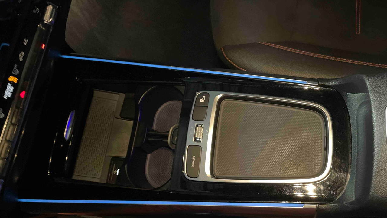 Mercedes GLA 180 d 8G-DCT — photo 17