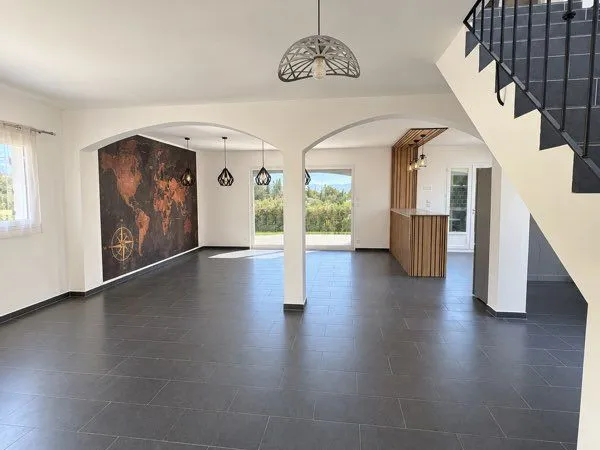 Villa aixoise meublée de 154 m² dans un domaine sécurisé