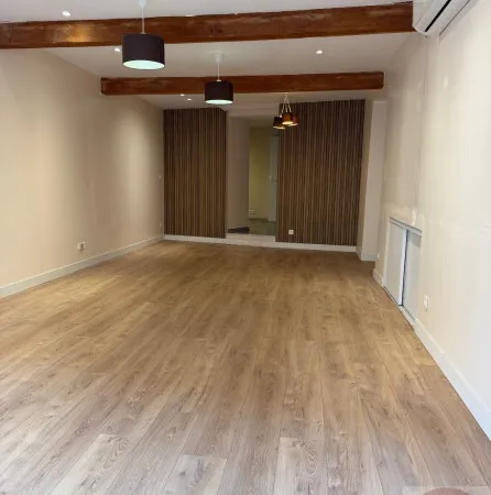 Local 43 m²