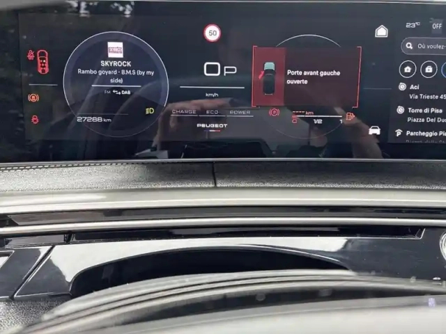 Peugeot 5008 gt hybrid 145ch e-dcs6 — photo 17