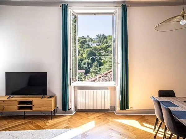 Appartement 5 pièces 126 m²