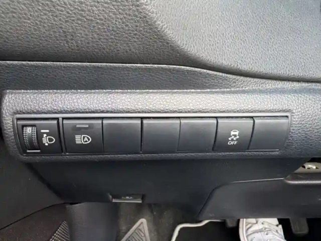 Toyota Corolla hybride 122h dynamic — photo 15