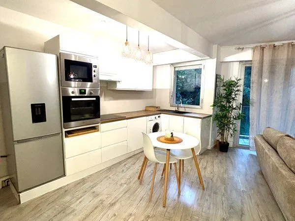 Appartement avec alcôve, lumineux