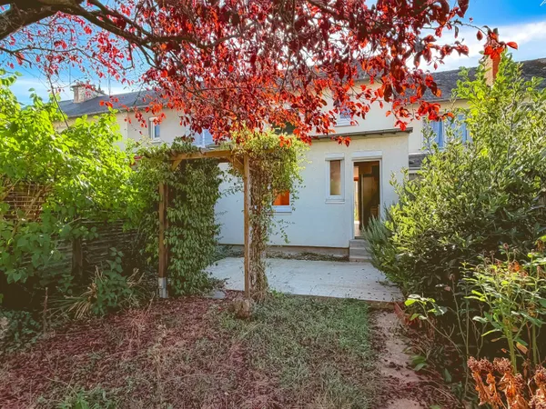 MAISON T3 AVEC JARDIN, GARAGE ET CAVE QUARTIER HÔPITAL