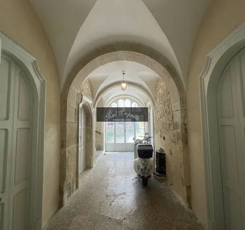 Appartement dans hôtel particulier du xvi ème.