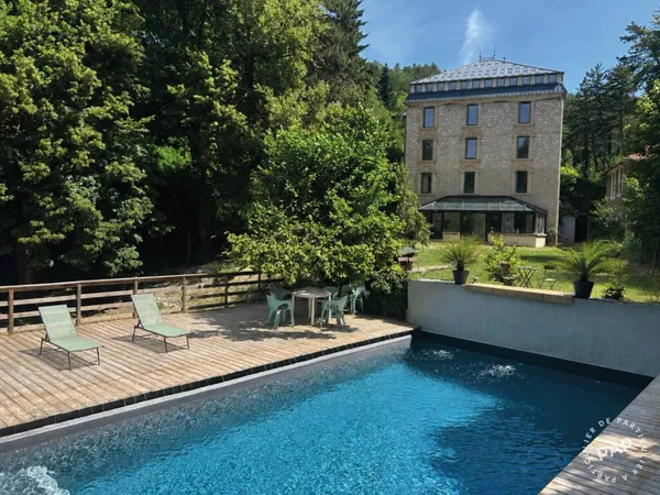 Maison 18 pièces 460 m²