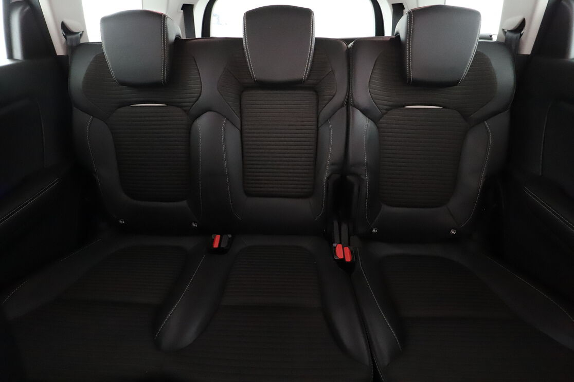 Renault Grand Scenic 1.7 dCi Blue Bose Edition — photo 14