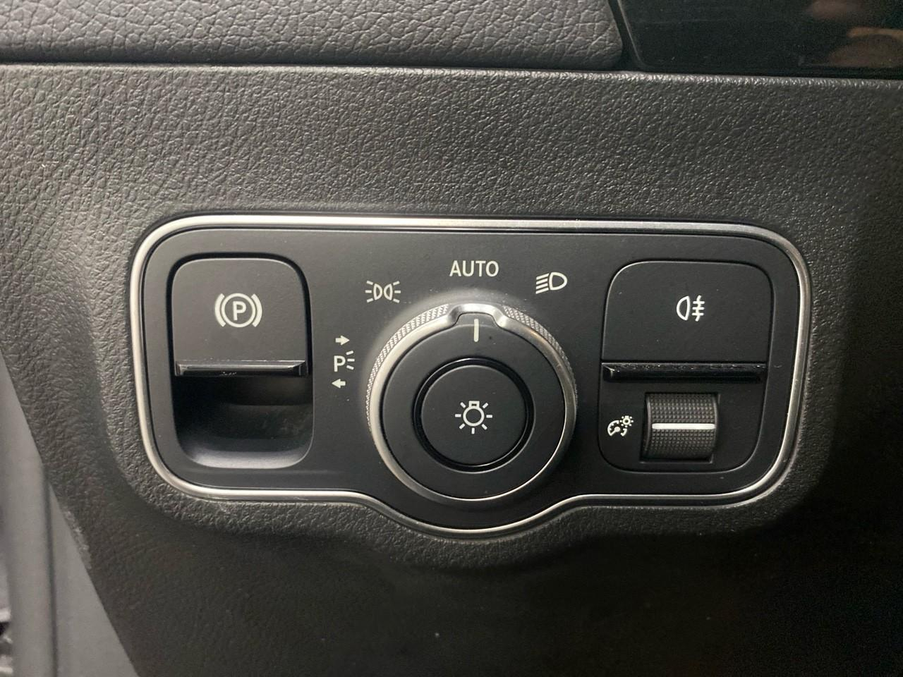 Mercedes Gla 200 d 8g-dct amg line — photo 23