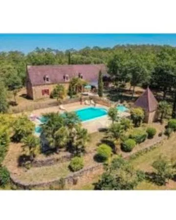 Propriété en pierre 5 chambres, piscine, terrain 1 ha