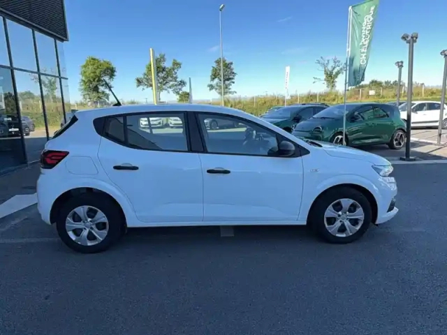 Dacia Sandero sce 65 — photo 5