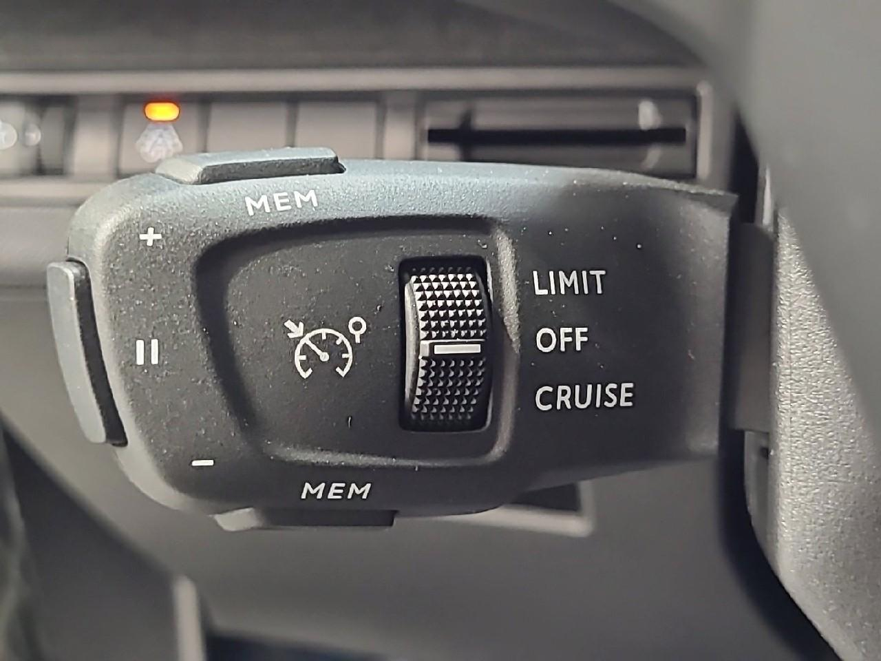 Peugeot 3008 puretech 130ch s&s eat8 allure pack — photo 22