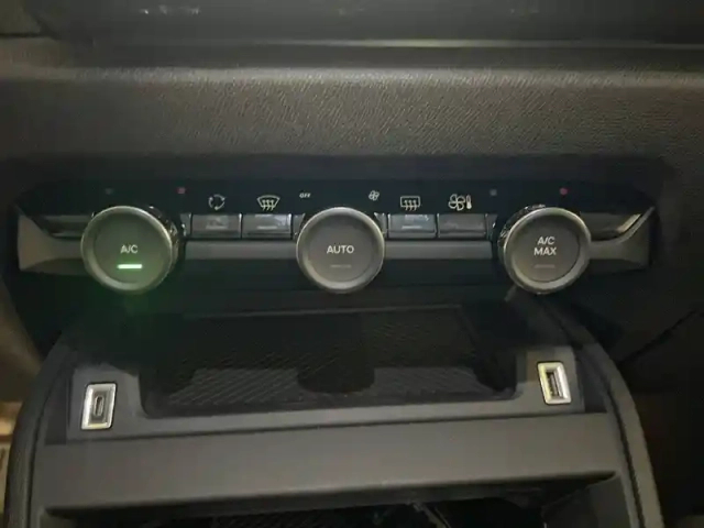 Citroën C4 bluehdi 130 eat8 — photo 18