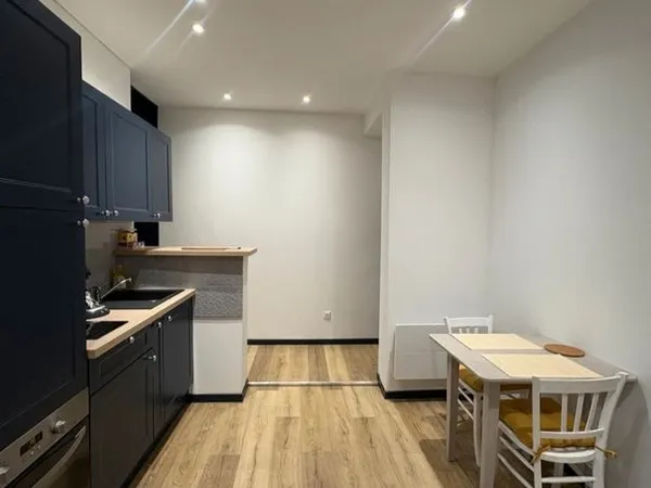 App. F1 (40m2) meublé