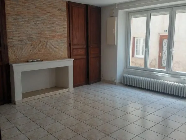 Maison de bourg avec courette
