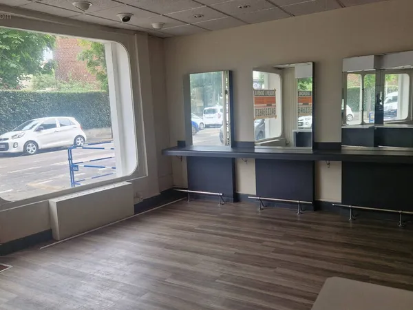 Commerce 2 pièces 46 m²