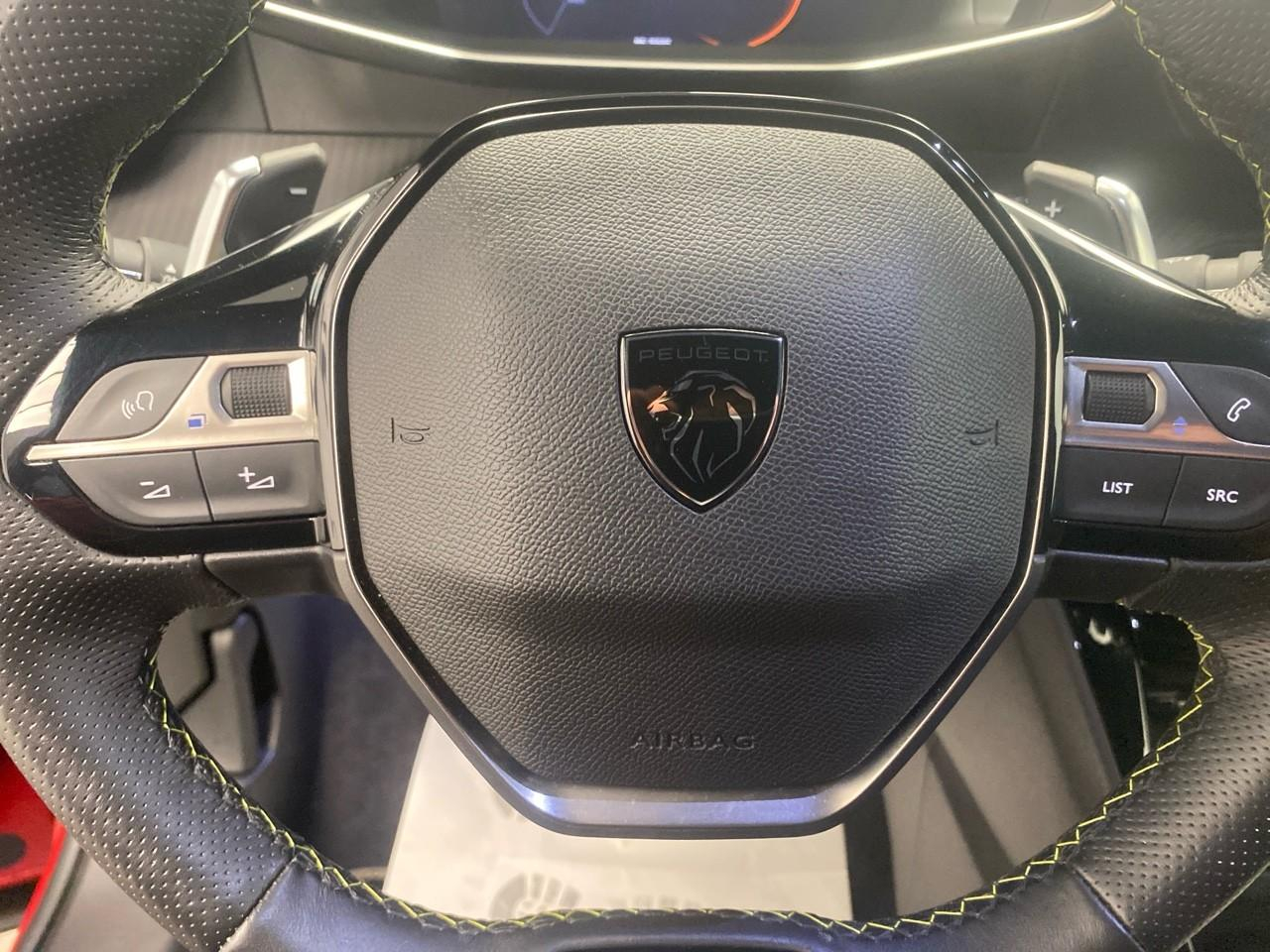 Peugeot 2008 puretech 130 s&s eat8 gt — photo 17