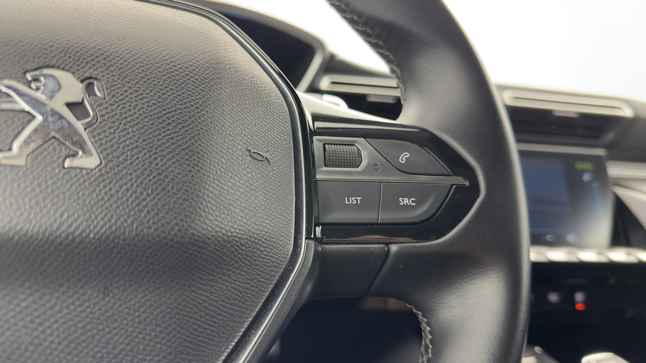 Peugeot 508 SW Hybrid 225 e-EAT8 — photo 17