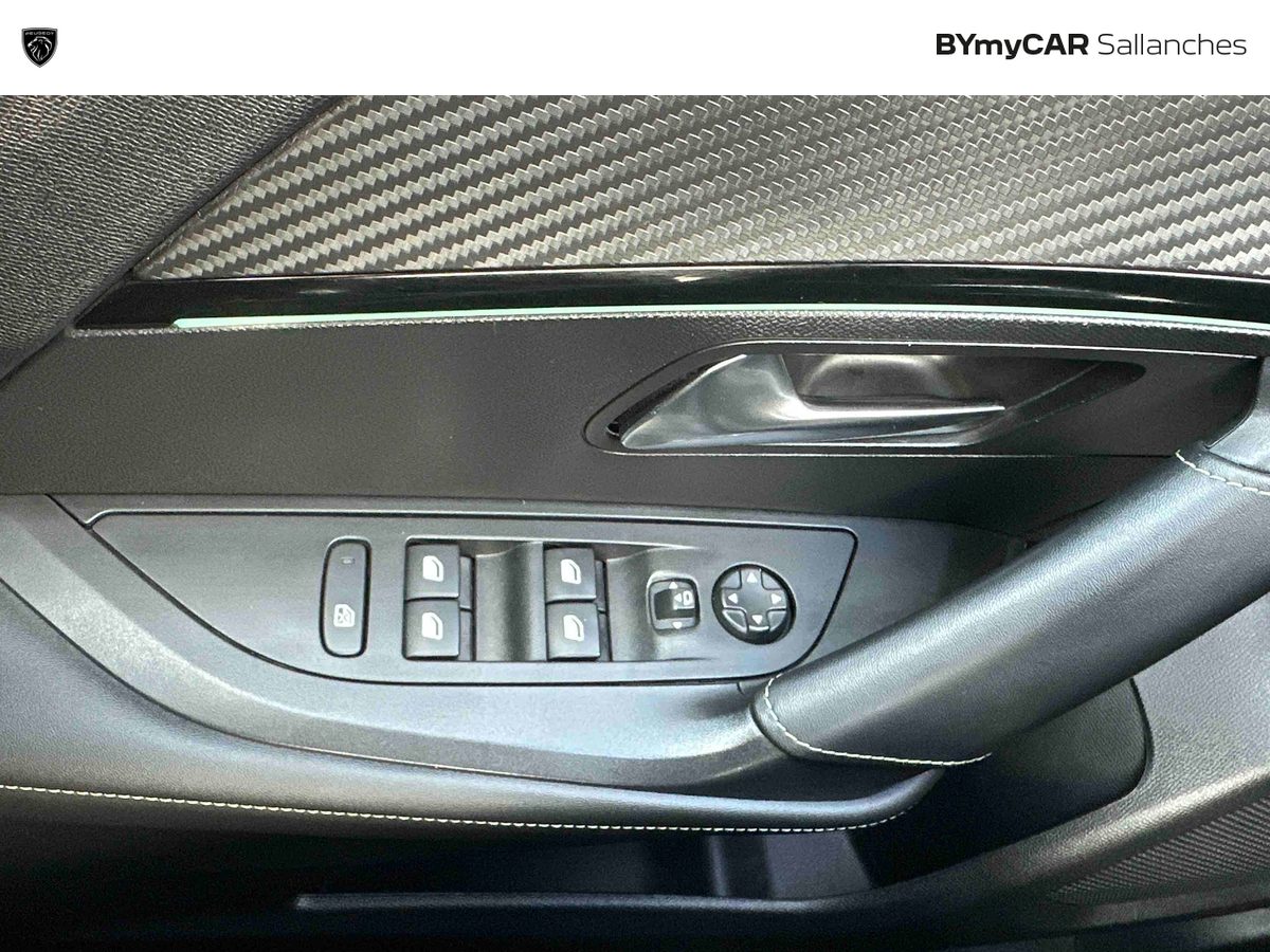 Peugeot 2008 PureTech 130 S&amp;S EAT8 — photo 30