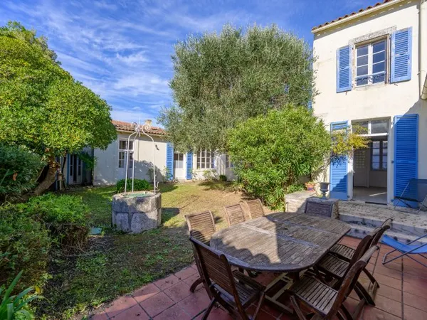 Vends maison - 204m²
