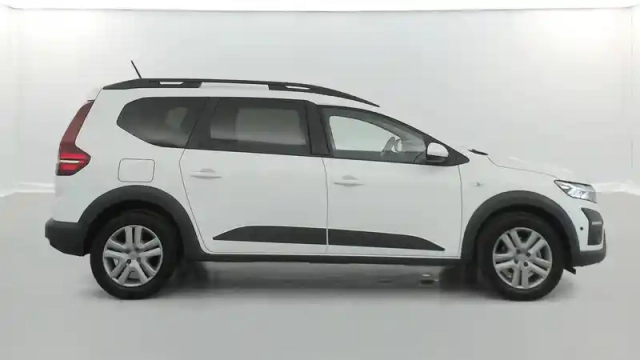 Dacia Jogger eco-g 100 7 places — photo 15