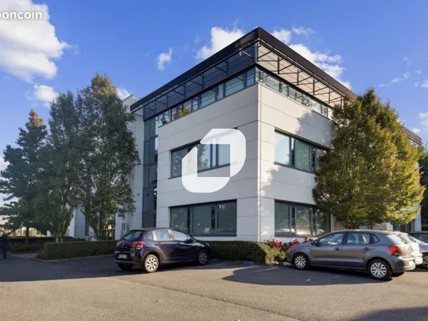 Bureaux 1 061 m²