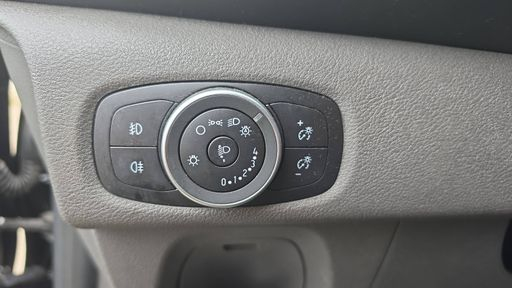 Ford Transit Custom VU 2.0 Ecoblue 170 BVA6 - Limited Cabine Approfondi L2h1 – 2023 – 38609 km – Diesel – Boîte Automatique — photo 22