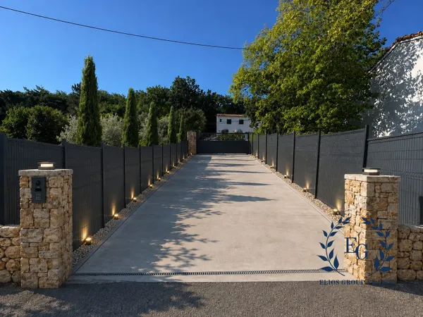 BRIGNOLES - Villa neuve T4 de 90m2 sur 341m2 de terrain