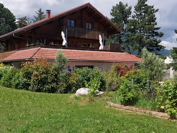 Loue chalet cessy du 11 au 20 septembre