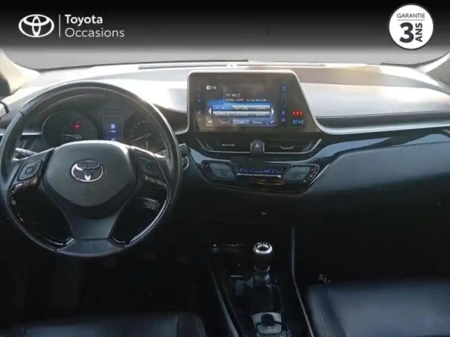 Toyota C-Hr 1.2 turbo 116ch distinctive 2wd rc18 — photo 8