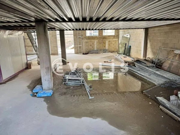 Local d'activité 360 m²