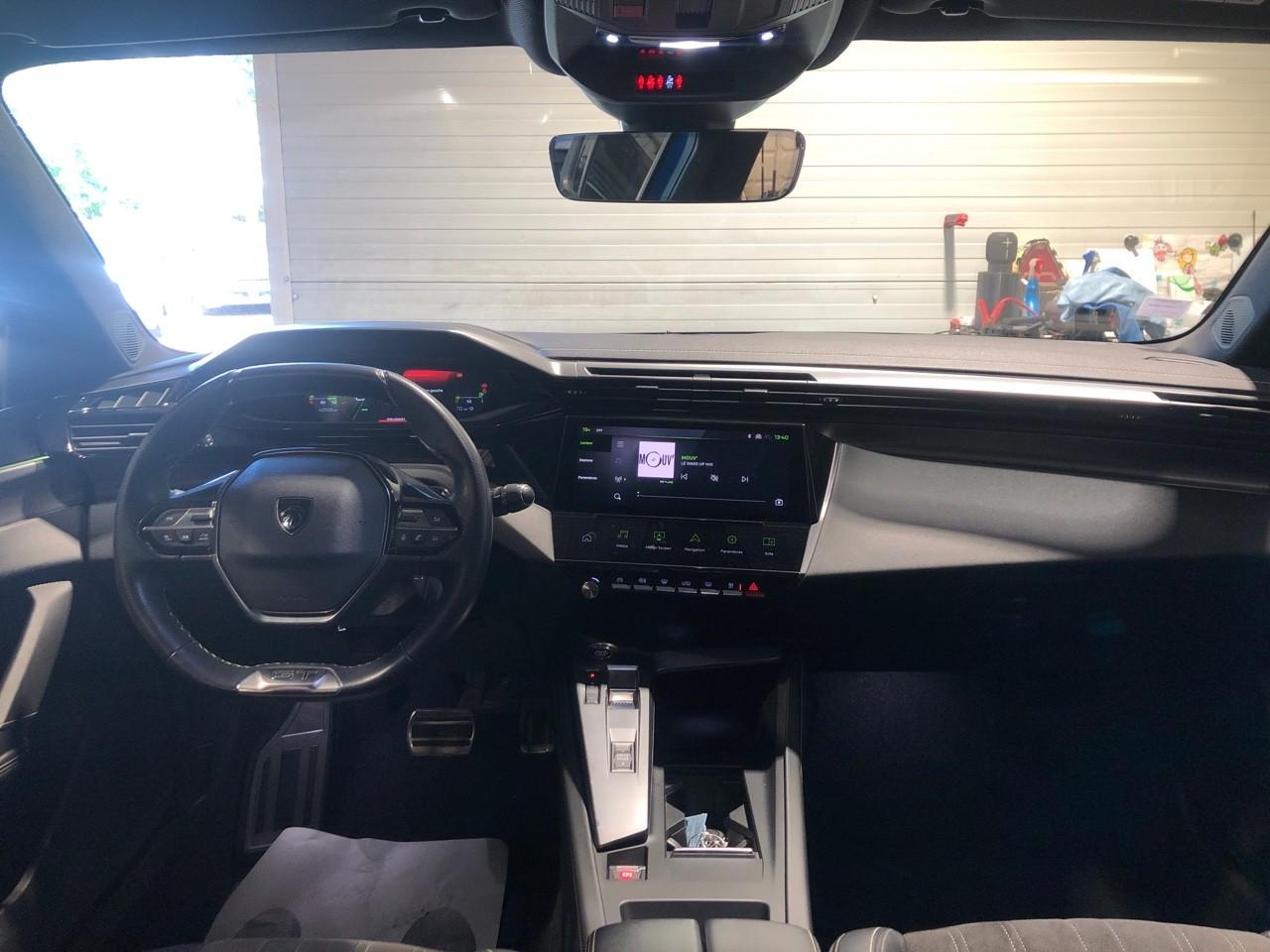Peugeot 308 puretech 130ch s&s eat8 gt — photo 8