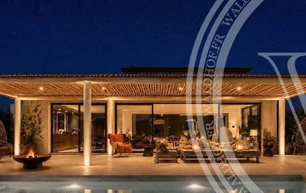 Villa 5 pièces 200 m²