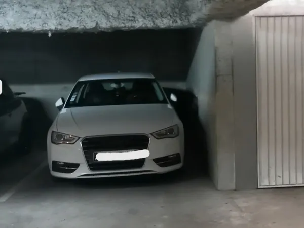 Place de parking sécurisée - Vieux-Lille - 95 CC/mois