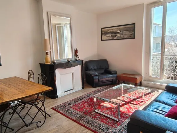 COLOCATION - Box internet - Reste 1 chambre -Grand T5