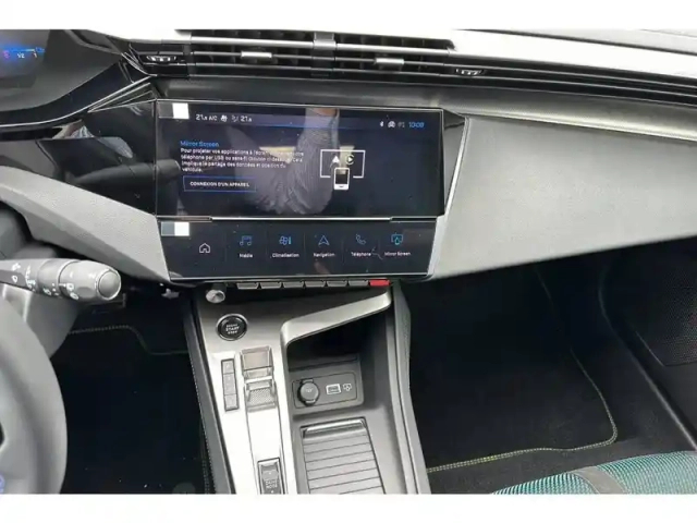 Peugeot 308 electrique 54 kwh 156ch — photo 15