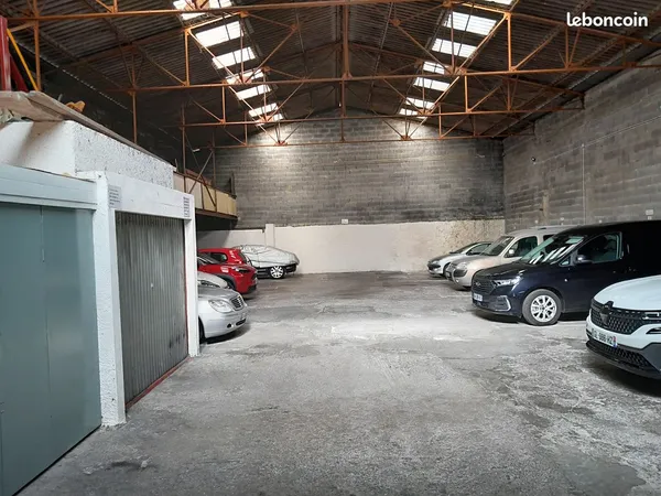 Place parking couvert